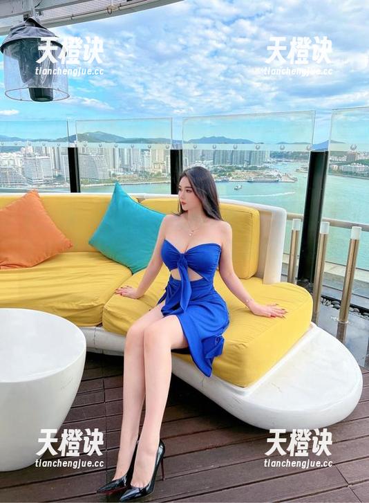 120斤的小王同学 微密圈 - 一组阳台夜景精选,究竟弄啥呢?120斤的小王同学不会是忘了洗衣服吧,哈哈。