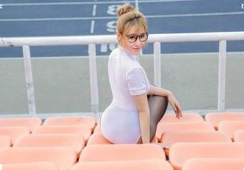 AISS爱丝(黄金版) – 灵儿的写真，资源如影随形，唯美和随性竟然可以这样融合？