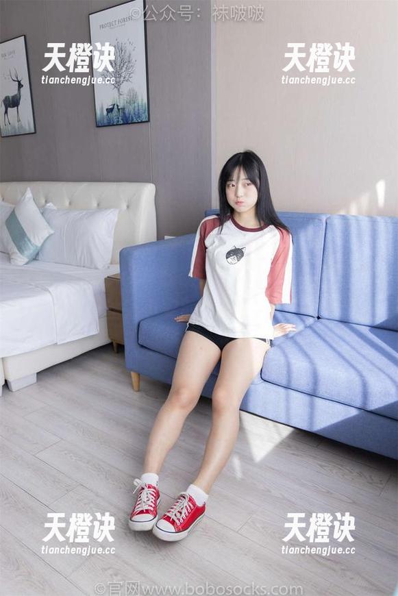 BoBoSocks袜啵啵 - 最新“脚尖微加固”黑丝，小安的筹码上了热搜！