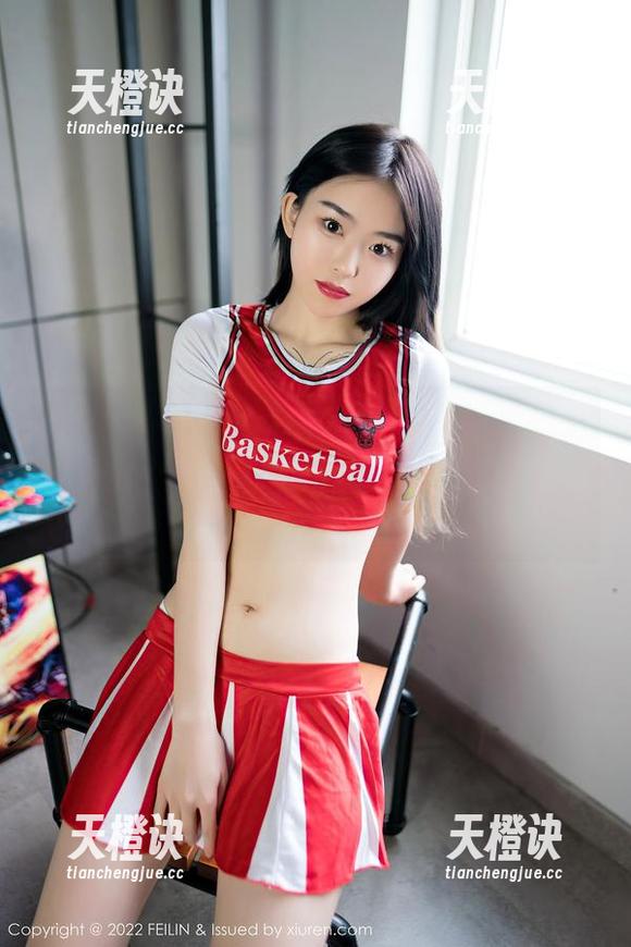 Feilin嗲囡囡-SiByl李思宁 Feilin嗲囡囡 - SiByl李思宁兔女郎作品集最新一波,耳边似乎能听到“咕咕”的声音