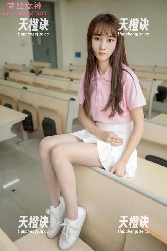 MSLASS梦丝女神-李佳琪 MSLASS梦丝女神 - 更新!这次李佳琪甜甜萌妹的图包真让人沉醉,后劲十足。