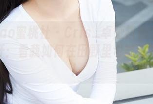 MiiTao蜜桃社 – Cris_卓娅祺奶牛写真大公开：看我如何在田野里也能引领潮流！