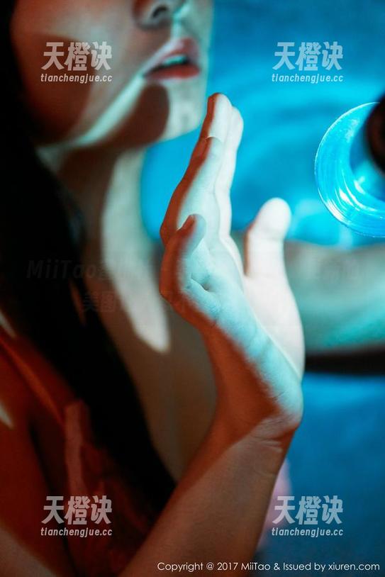MiiTao蜜桃社-李颖诗 MiiTao蜜桃社 - 李颖诗的浴室,更新的美图让人忍不住多看几眼!