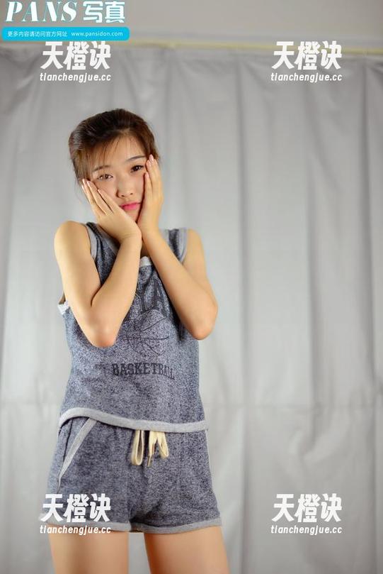 PANS写真-韩美轩 PANS写真 - 黑色脑洞大开,韩美轩的照片合集让人欲罢不能。