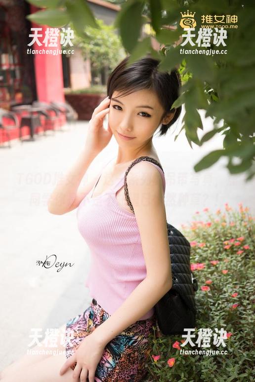 TGOD推女神-潇同学 TGOD推女神 - 这一系列的吊带写真,潇同学你是不是不知道已悄然种草?!