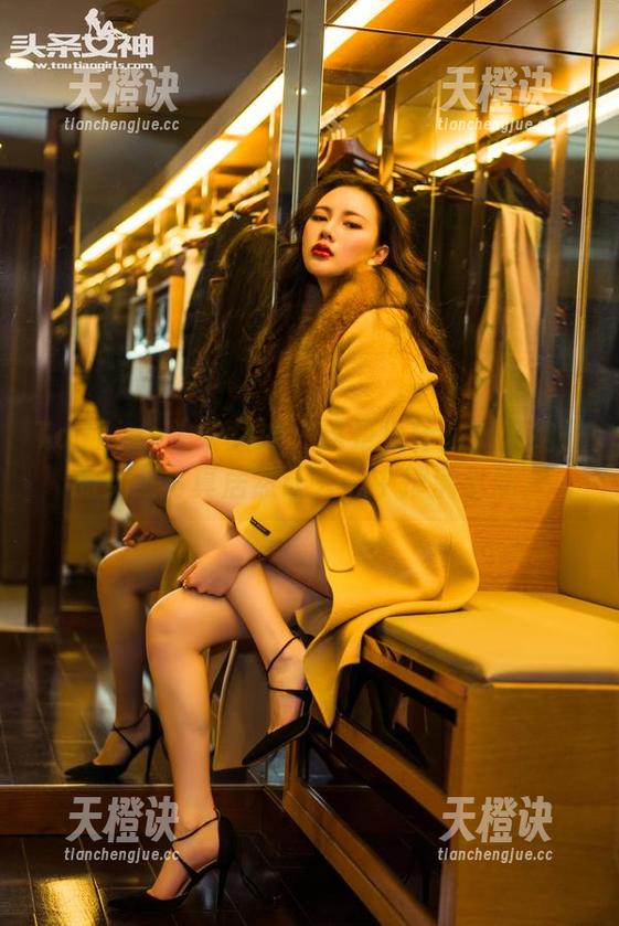 TouTiao头条女神 - 这是凭什么？美纳子的女王写真居然让人心中撑满小鹿。