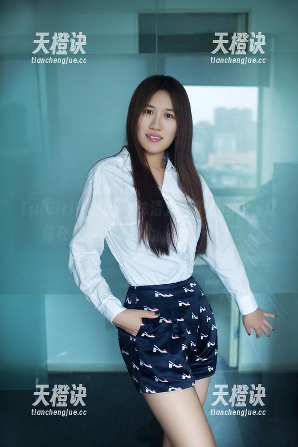 TuiGirl-林清儿 TuiGirl - 注意!林清儿的护士图包,让你在潜意识里挂上‘输液’的钩!