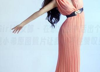 TuiGirl推女郎 – 在职业装中活出个性，纯小希原图照片让我忍不住赞叹！