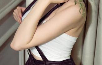 UGirls尤果网 – 每一张白丝的照片都透露出一丝不羁，景思晴在图集里找到了自己的风格。