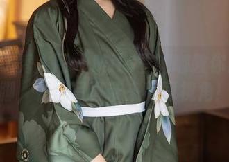 Xiuren秀人网 – Mila豆嘟嘟教你欣赏美脚，精选写真带来不同视角！