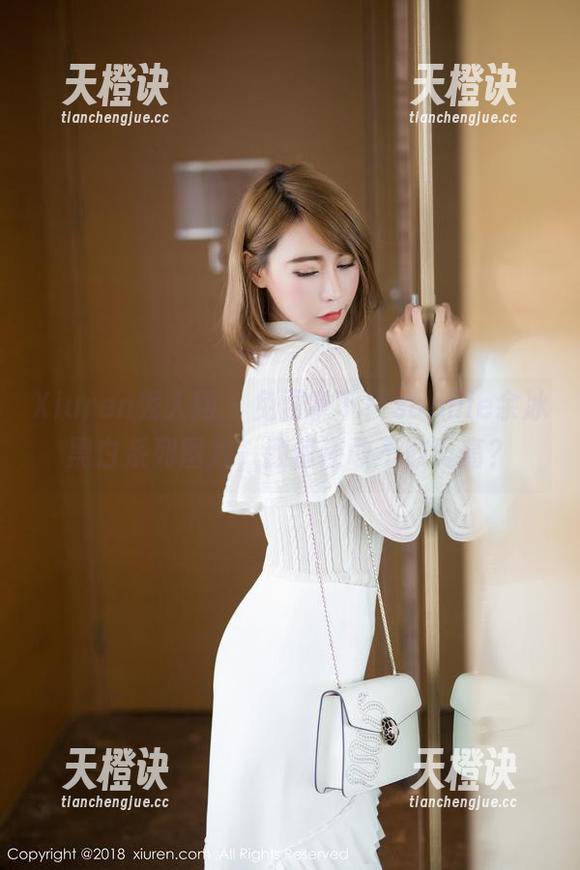 Xiuren秀人网-sophie余冰 Xiuren秀人网 - 免费拿下!sophie余冰黑白系列图片,颜值还敢不敢再高?