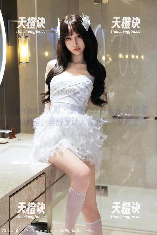 Xiuren秀人网-奈奈Fox Xiuren秀人网 - 奈奈Fox在天台-图包里的风景,真的是让人有点幻灭又期盼