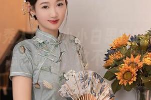 Xiuren秀人网 – 小小白思宜的眼镜美图更新：怎么可能，这不是超能力吗？