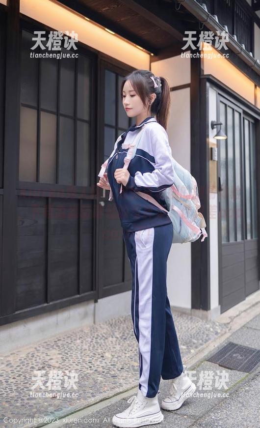 Xiuren秀人网 - 堪比电视剧的剧情体验，下载淼淼萌萌哒的写真集，你只差popcorn了！