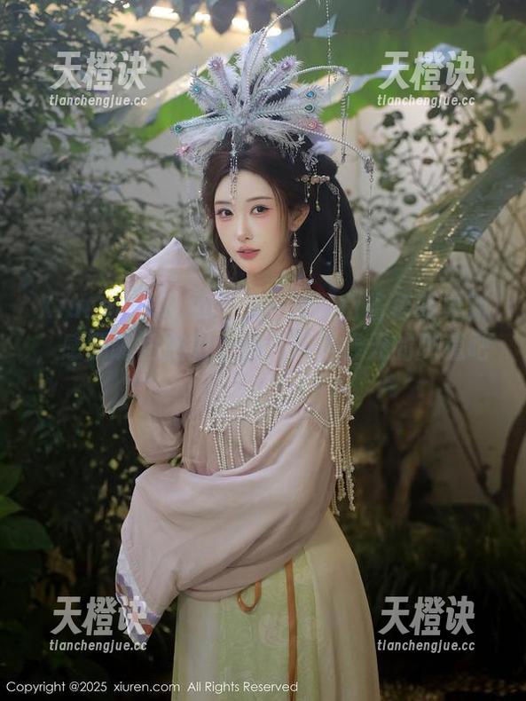 Xiuren秀人网-萌白酱 Xiuren秀人网 - 又一波萌白酱套装更新,感到嘴角微微上扬,这是春天的味道吧?