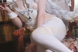 在‘asagiriai(爱ちゃん)’的英仙座护士服里，最新美图真心让人懵