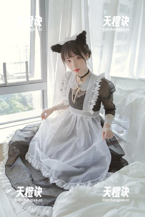 fushii_海堂 素颜与白衬衫,fushii_海堂的COS合集到底是嘿还是嗨?