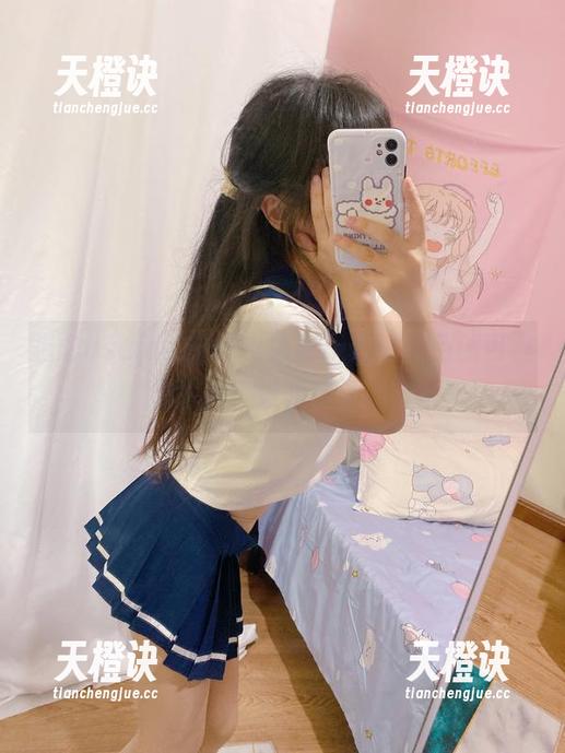 usejan蓝蓝 想念usejan蓝蓝的免费作品!粉色创可贴当背景,谁来批评我?