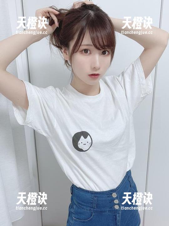 けん研 けん研的Fantia-2023年合集,套图背后的那些小秘密…