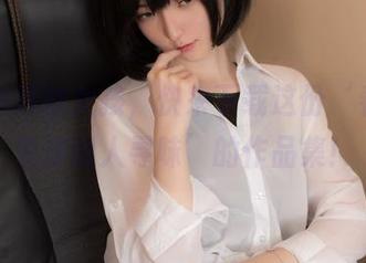 一小央泽的女孩，快来下载这份‘看似简单却耐人寻味’的作品集！