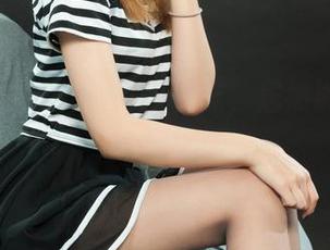 丽柜 – 怡萱全集里的棉袜，居然能让我思绪游走……