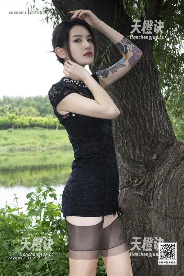 丽柜 - 走吧！去赶海边的英子，下载高清，让心情像海面一样波荡开。