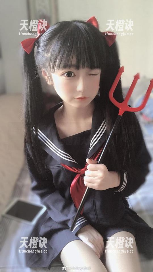 佳佳好难啊丝袜写真：每一款都能引发一场脑洞大开