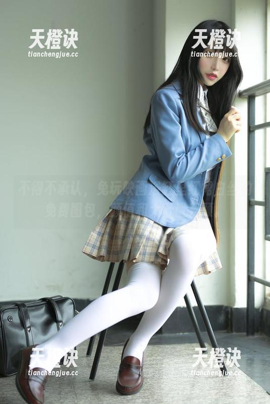 兔玩映画 不得不承认,兔玩映画浴缸里红裙白丝的免费图包,颜值和大肚量兼顾。