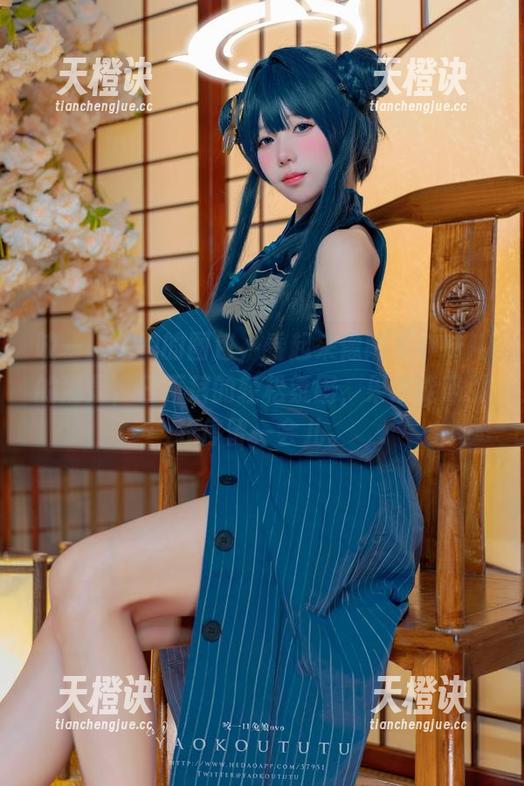 咬一口兔娘 咬一口兔娘的图包,看起来像隔壁小妹儿的清晨,日不落的轻松氛围,果然能吸引我停留一会儿。