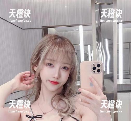 啾小妍Deer 女仆扮相下的啾小妍Deer全集,原图水印刷得那么小,你发现了吗?