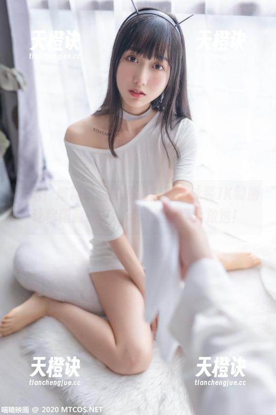 来吧！喵糖映画的高清套图，泳装JK制服让你眼前一亮，简直是惊喜大放送！
