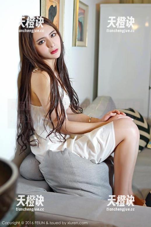 嗲囡囡-欣欣Rubybaby 嗲囡囡 - 欣欣Rubybaby私房圣诞图集:穿上恰巧的红色,太有节日气氛了吧?