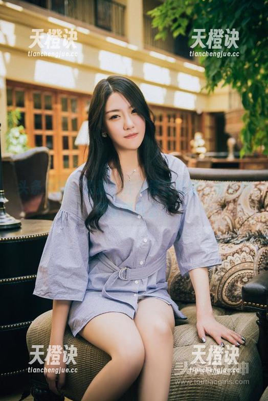 头条女神-乔安 头条女神 - 最新!乔安镂空造型,看看她都能镂什么?