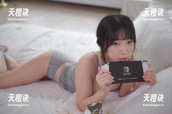 姜仁卿(강인경)全屏特写，原图蕴含的除了画面的玄机。