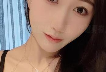 微密圈 – 小玉吃果冻的丝袜美图，难道真有人抵挡得住吗？