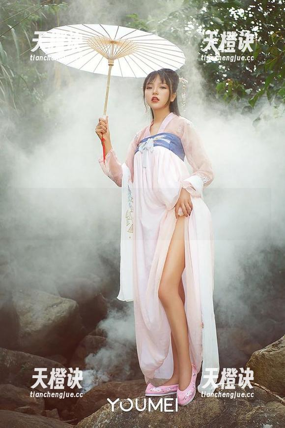 尤蜜荟-潘多拉 尤蜜荟 - 潘多拉的礼服写真集:下载前你真的准备好了吗?