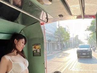 微密圈 – 免费的黑色，就是阿朱啊的作品不止是颜色，真有意思…