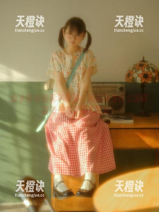 幼水铃衣 幼水铃衣的童年图集:别问我为什么眼眶湿润,先下载了再说!