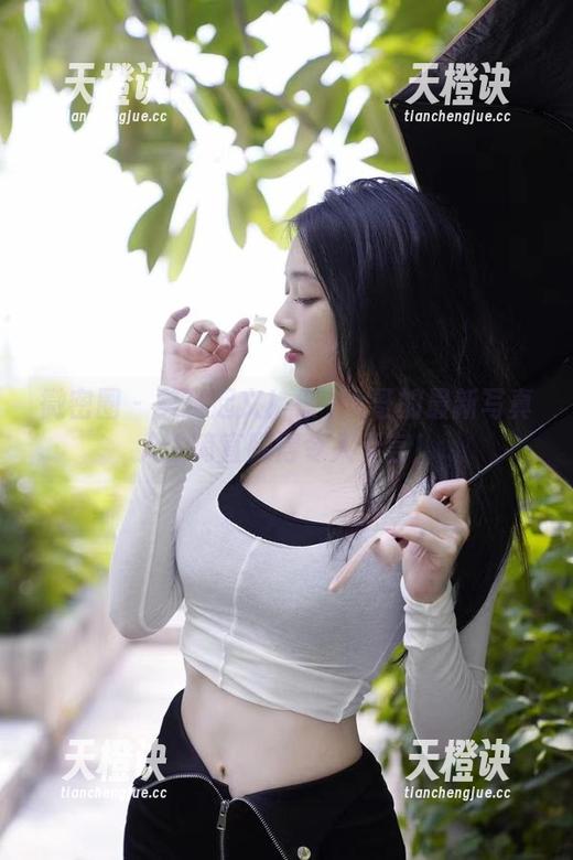 徐珺大哥 微密圈 - 美腿起义!徐珺大哥的最新写真人生简直腿得令人无言!