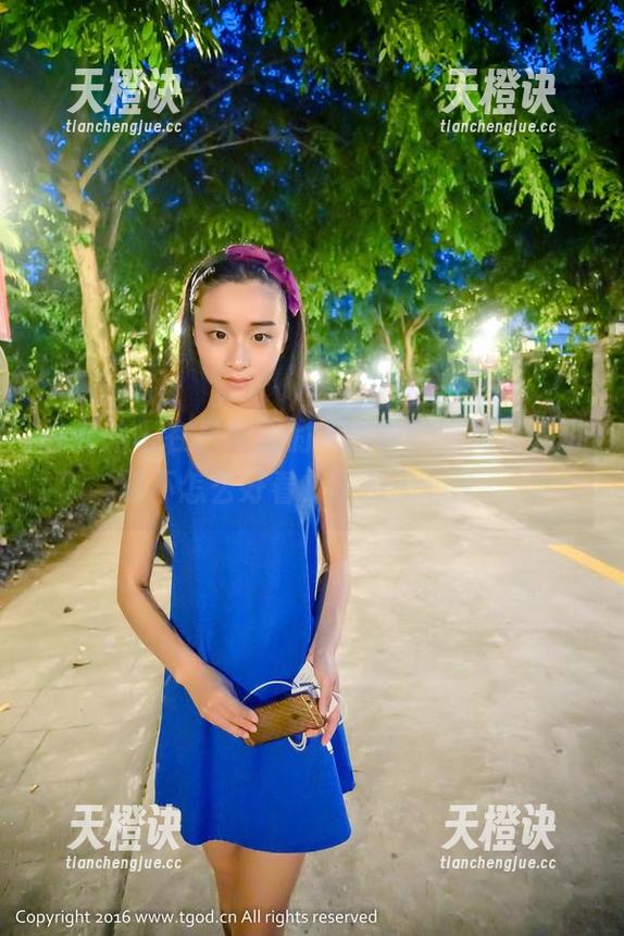 推女神 - 在吕梦玉的照片中，妹妹长得明明不怎么好看，却扣人心弦。