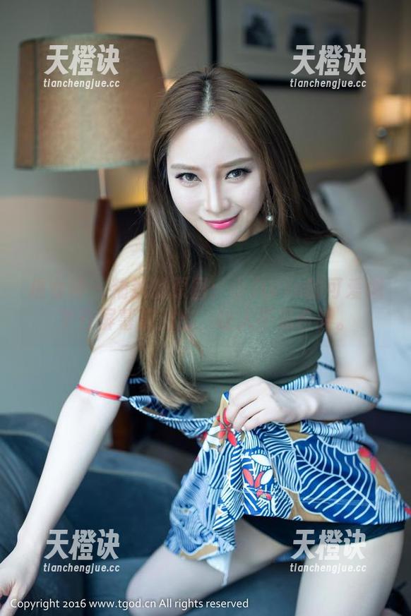 推女神-小九Vin 推女神 - 精选的原图:小九Vin的可爱似乎在屏幕前溢出,让人不忍合眼。
