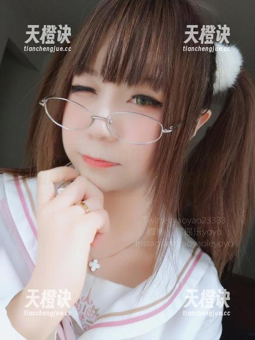 摇摇乐yoyo 不只是一位女仆,这还是“摇摇乐yoyo”的最新作品集,来点不一样的体验。