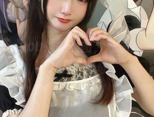 直击无筝ryou婚纱美图，私房拍摄的意味让人挺“好奇”