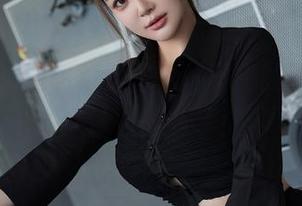 星颜社 – 透明？好吧，黄寒娜的图包真有点让人想多了！