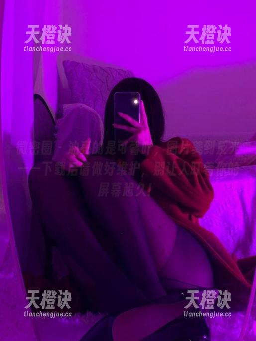 微密圈 - 油亮的是可馨吖，图片美到反光——下载后请做好维护，别让人盯着你的屏幕超久！