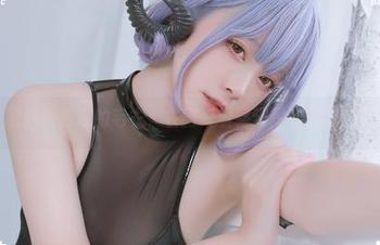 精选朝雾爱的毛衣，衣服好看，还是某人好看？