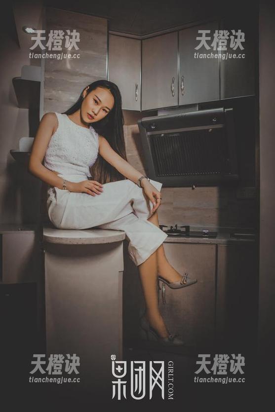 果团网 - 少女心满满的福利，莫雅淇的作品你能扛得住吗？