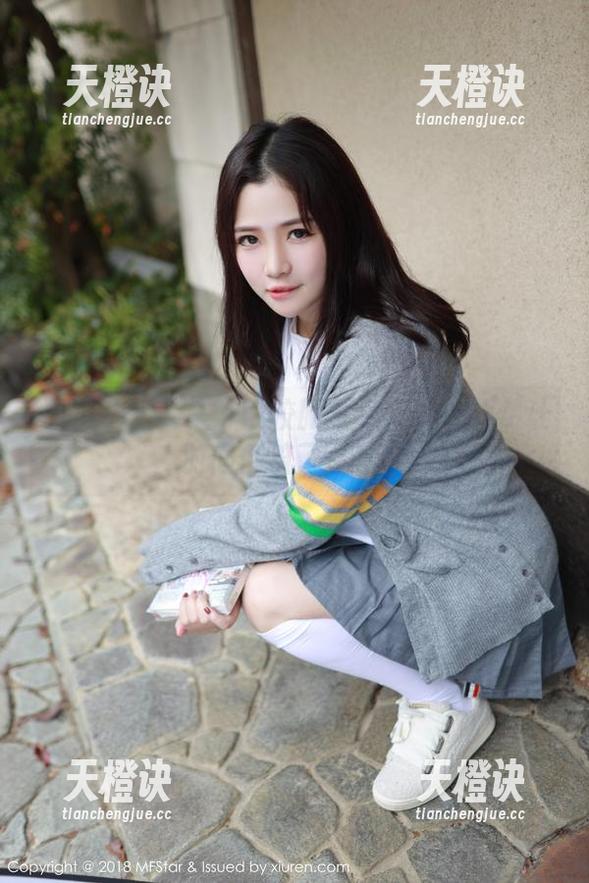 模范学院 - 李可可校服写真：原图居然让时间倒流了几秒！