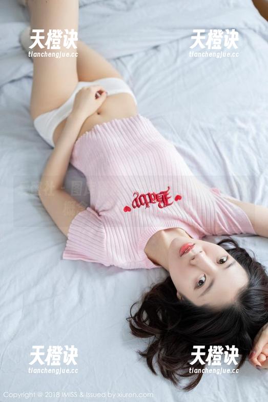 爱蜜社-萌白酱 爱蜜社 - 图库精选:毛衣其实是个绝妙的概念,尤其在萌白酱这里