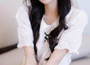 秀人网 – Lingyu私拍写真，少女只需一眼就足够。